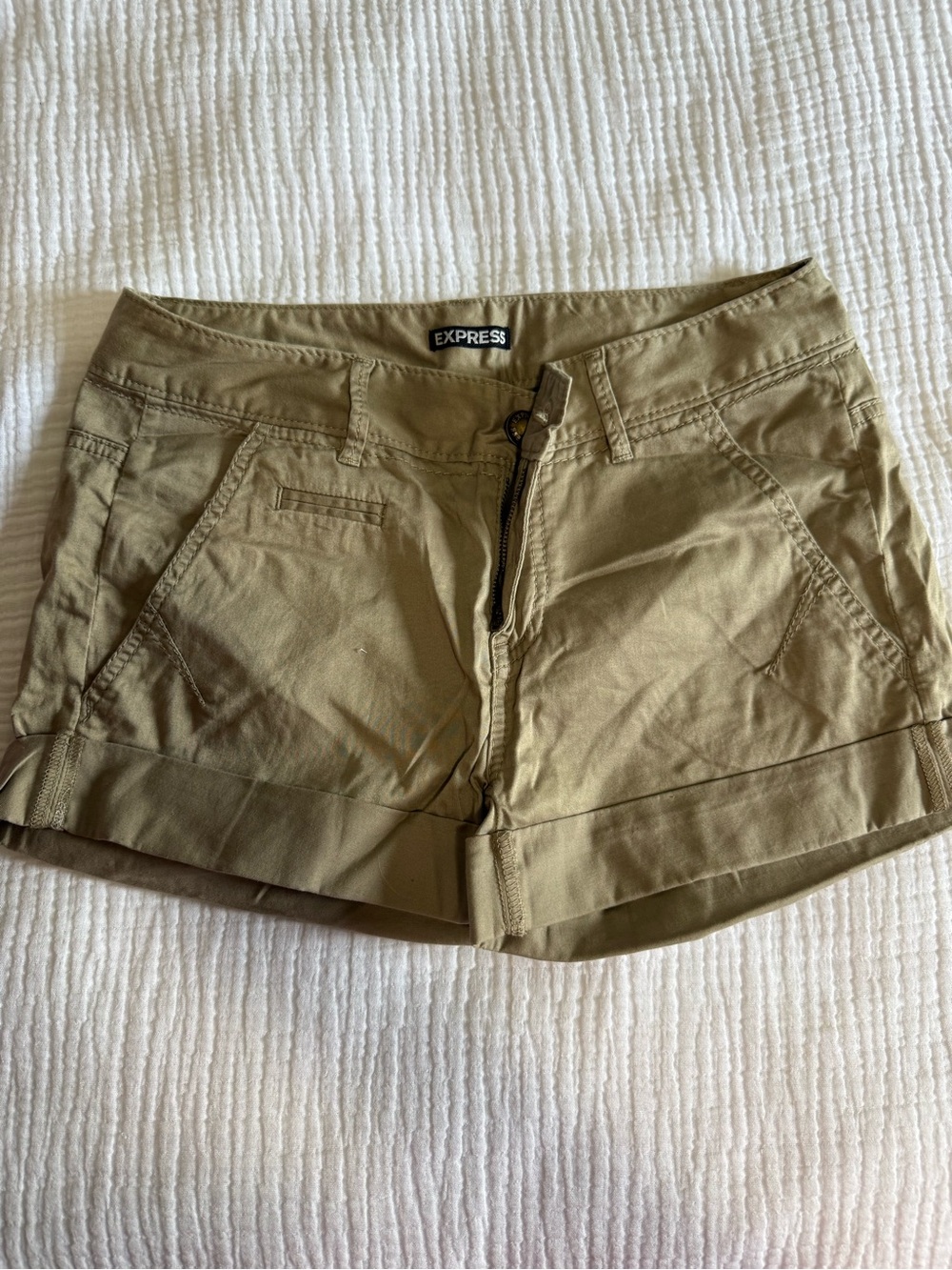 Express Women's Olive Khaki Roll-Cuff Shorts